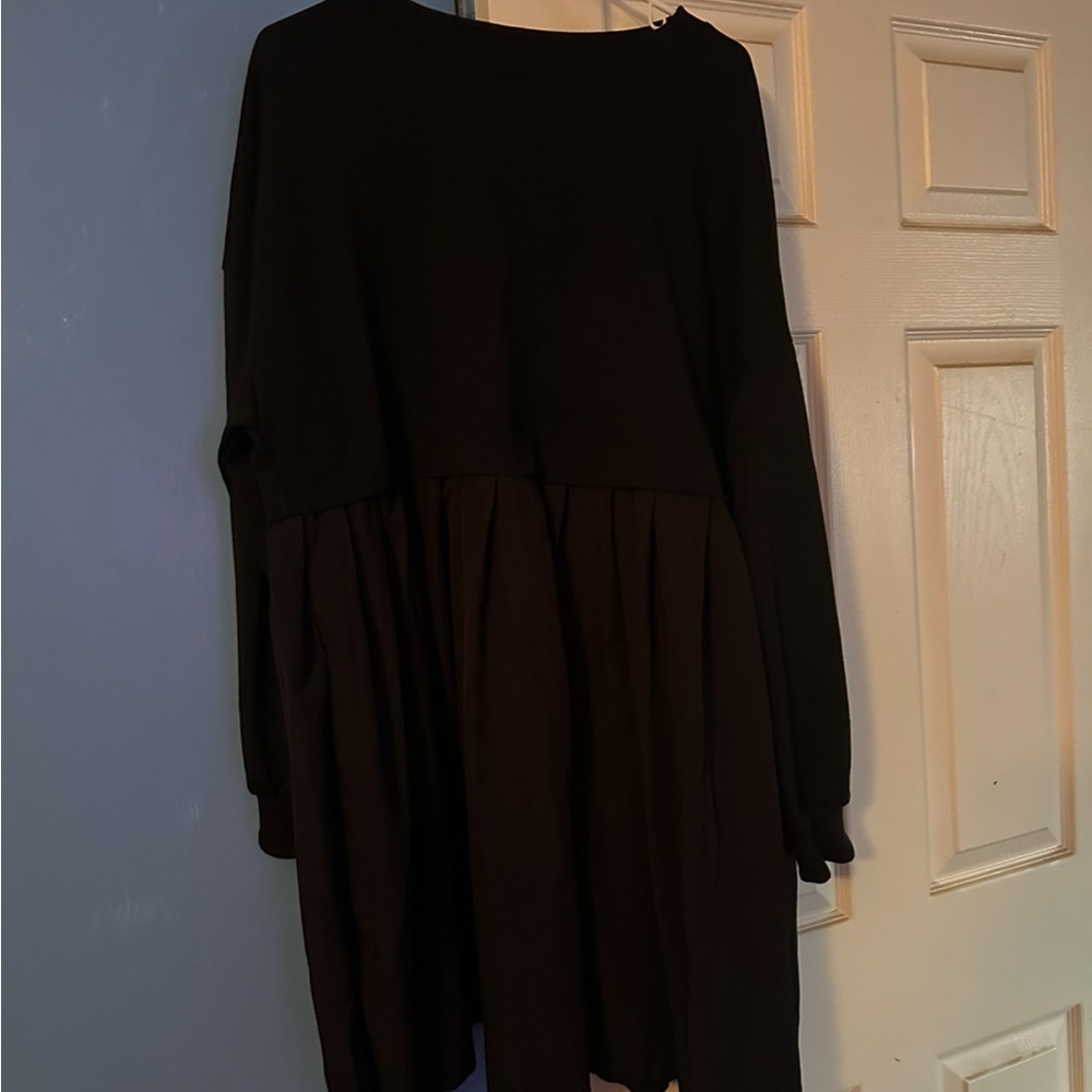 Elegant Black Midi Dress